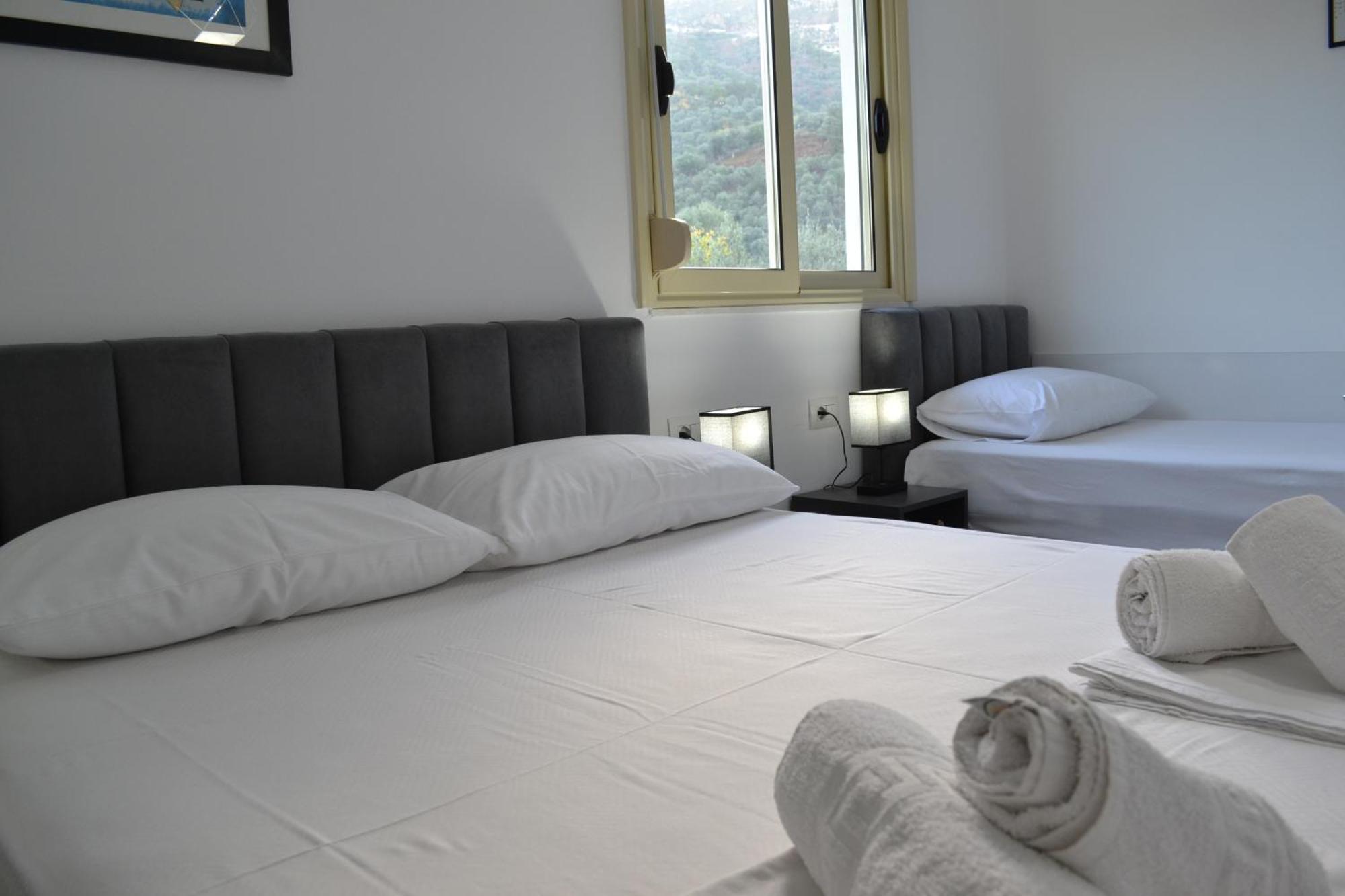 Seaview Gateway 2 Bedrooms Apartment & Garage فلورا المظهر الخارجي الصورة