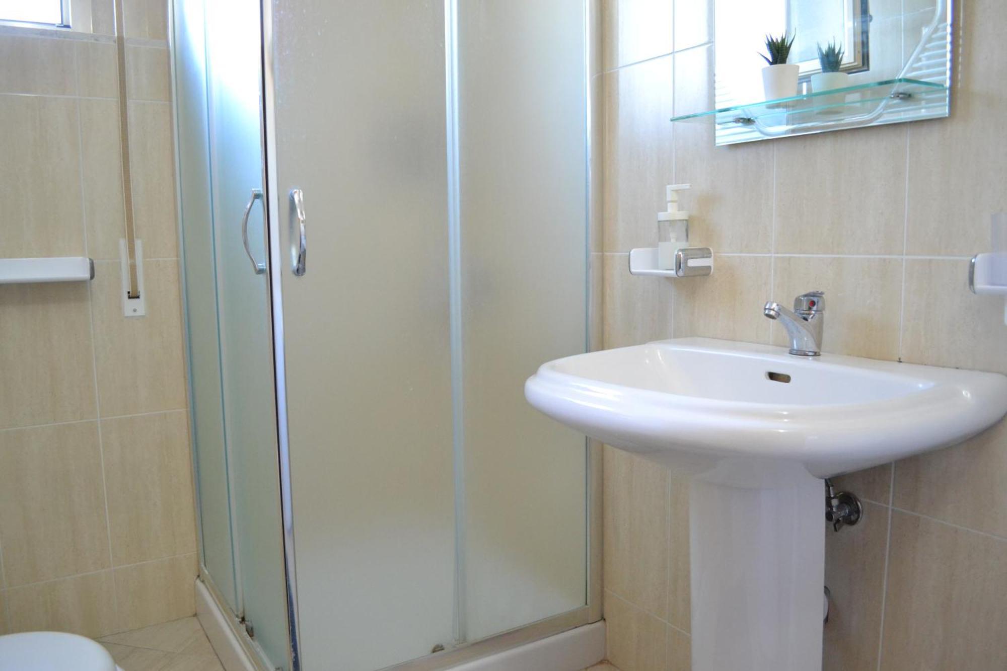 Seaview Gateway 2 Bedrooms Apartment & Garage فلورا المظهر الخارجي الصورة